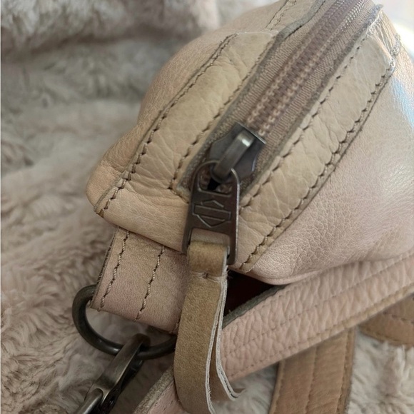 Harley Davidson - Picture 5 of 7